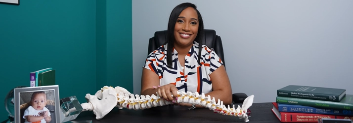 Chiropractor Munster IN Mariah Payne With Spine